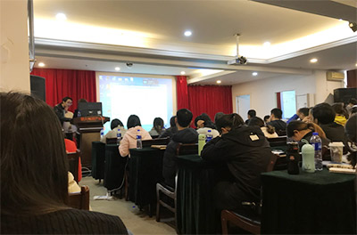公司安排外出培訓，我與斜齒行星減速機親密度再升級